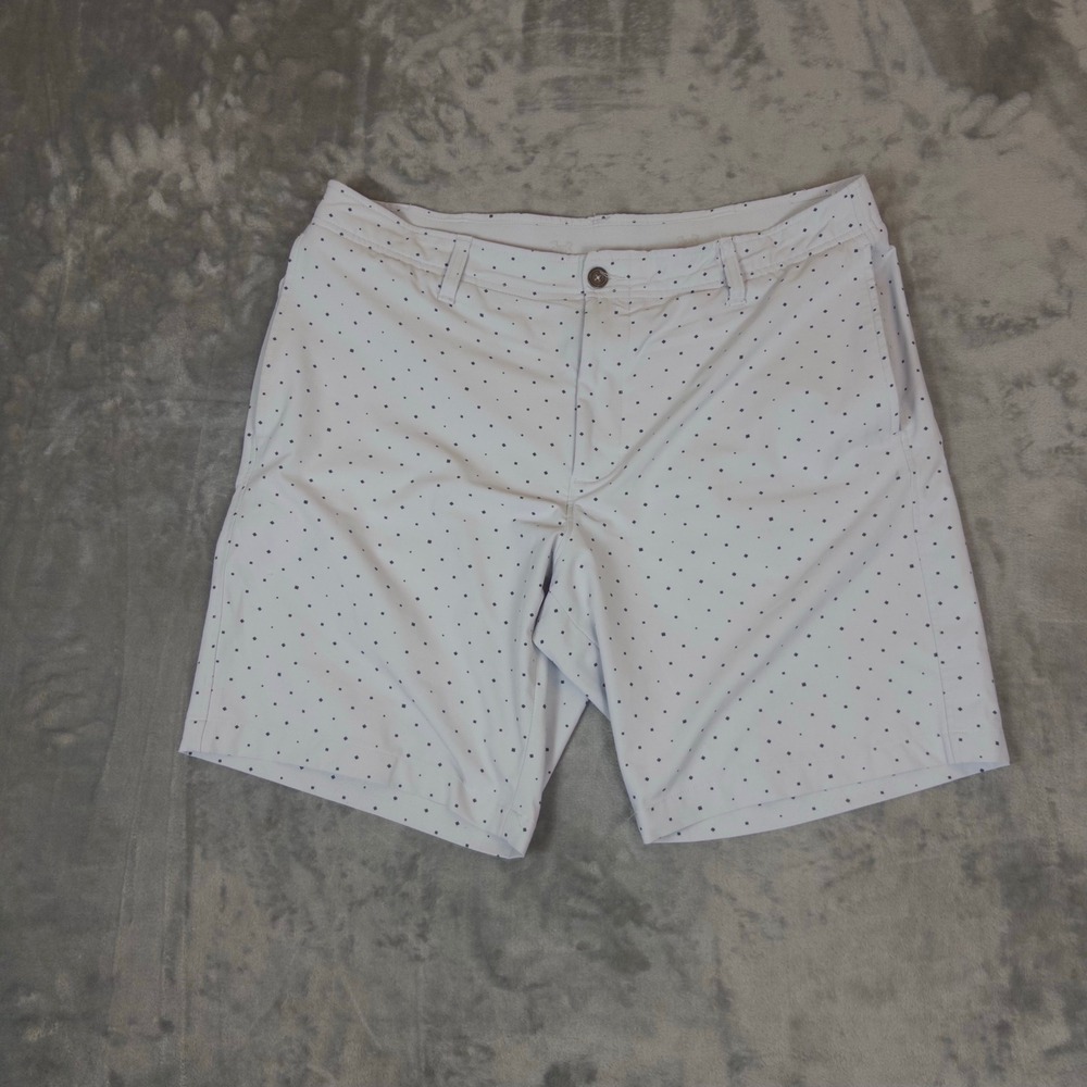 Under Armour Golf Shorts Mens 38 White Polka Dot Diamond Print Performance Flat